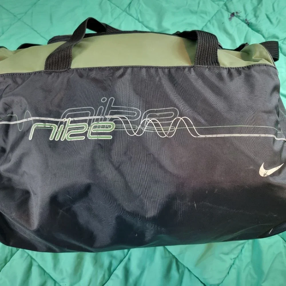 Vintage Nike Unisex Adults Green Black Duffel Bag Gym Work Casual Travel